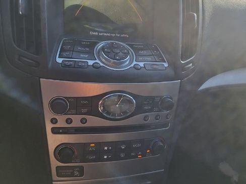 Used 2010 INFINITI G37 x Coupe w/ Premium Pkg image 10