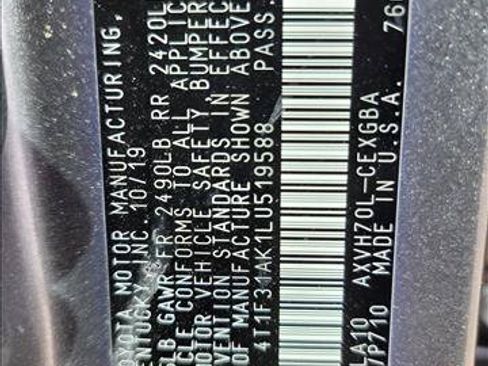 Used 2020 Toyota Camry XLE FWD image 22