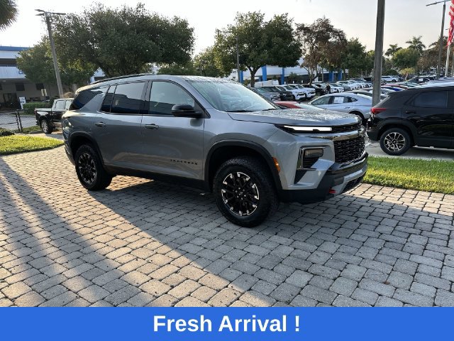 Used 2025 Chevrolet Traverse Z71 w/ Driver Confidence Package AWD/4WD image 16