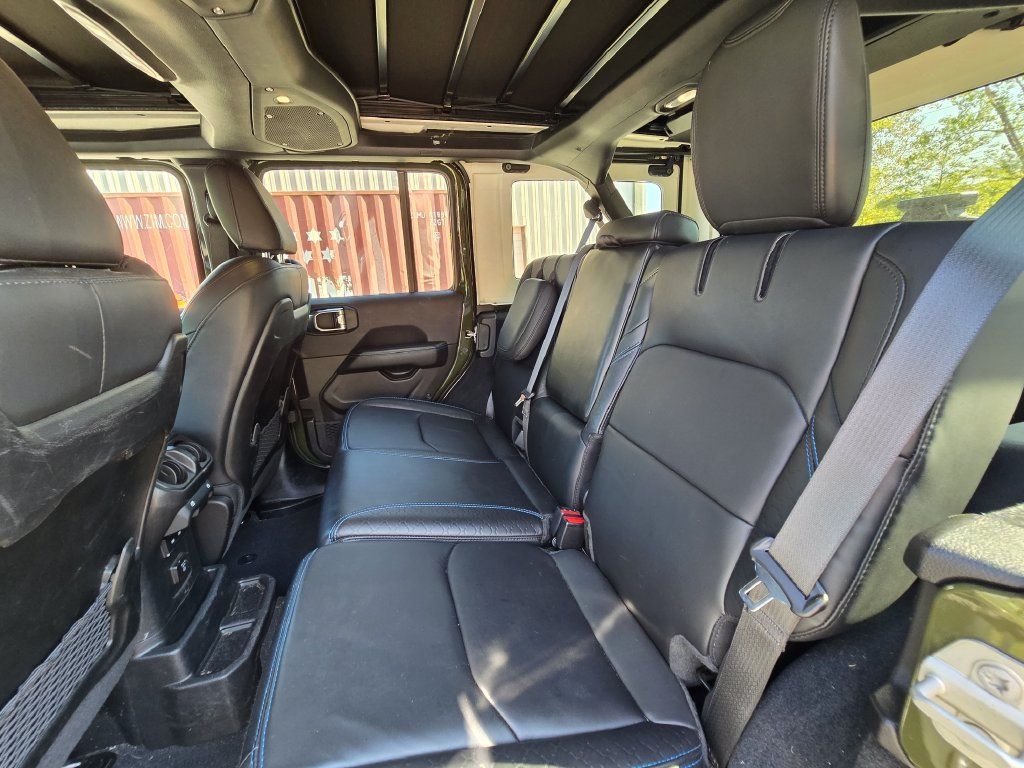 Used 2024 Jeep Wrangler High Altitude AWD/4WD image 21