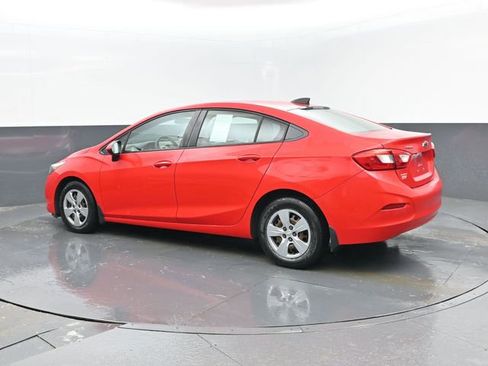 Used 2018 Chevrolet Cruze LS image 27