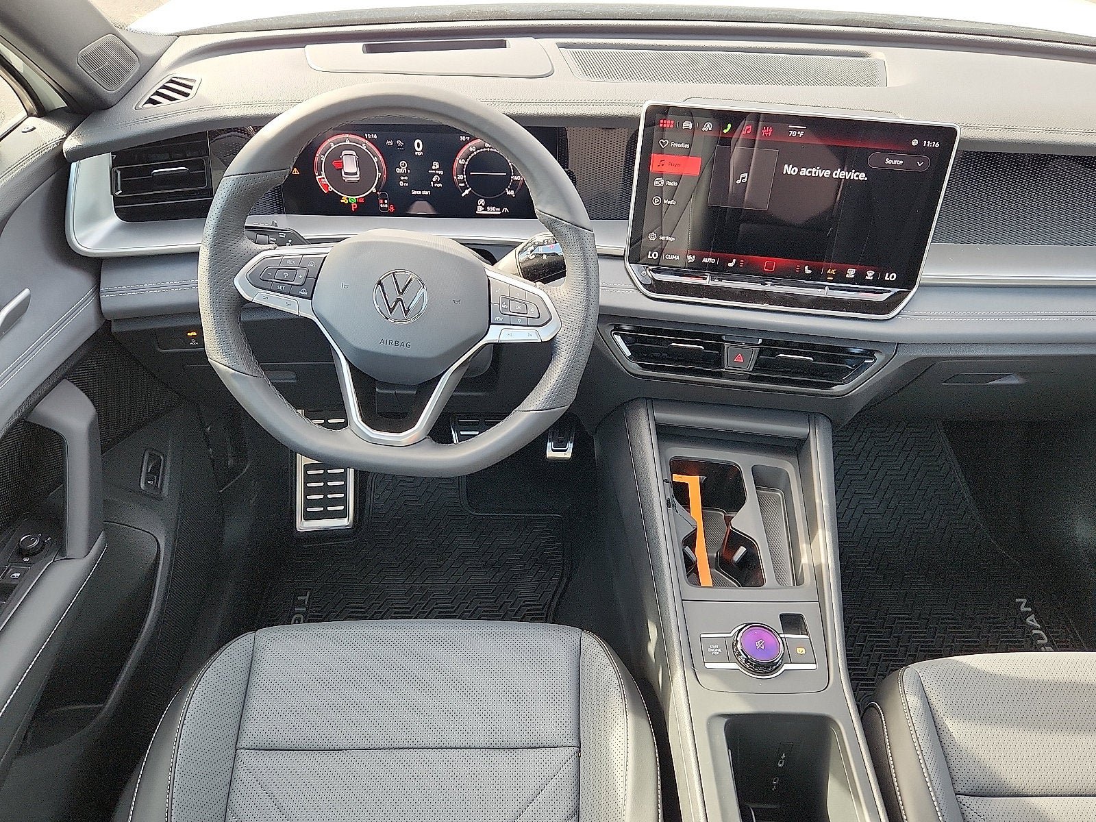 New 2026 Volkswagen Tiguan SE R-Line AWD/4WD image 9