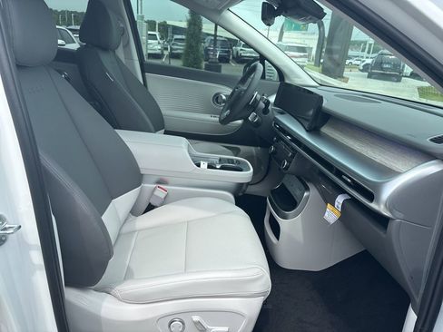 New 2026 Hyundai Ioniq 9 SEL image 15
