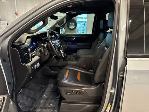 Used 2024 GMC Sierra 1500 AT4 w/ Technology Package AWD/4WD image 26
