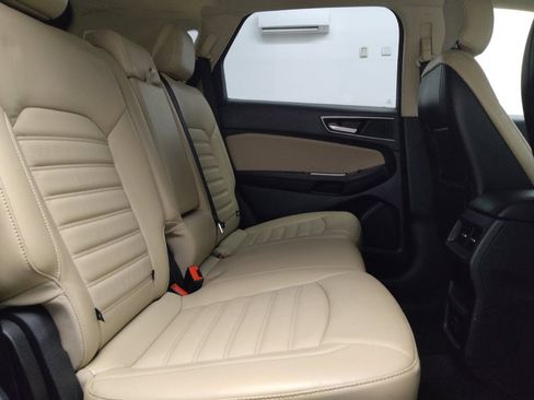 Used 2015 Ford Edge SEL w/ Equipment Group 201A AWD/4WD image 19