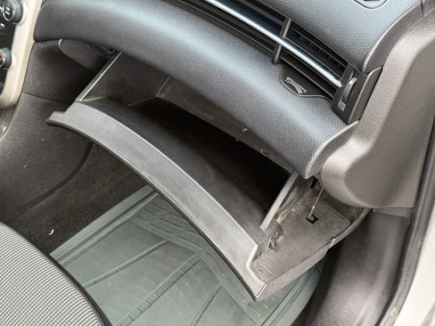 Used 2015 Chevrolet Malibu LT FWD image 7