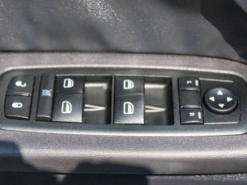 Used 2009 Dodge Journey R/T w/ Flexible Seating Group FWD image 20