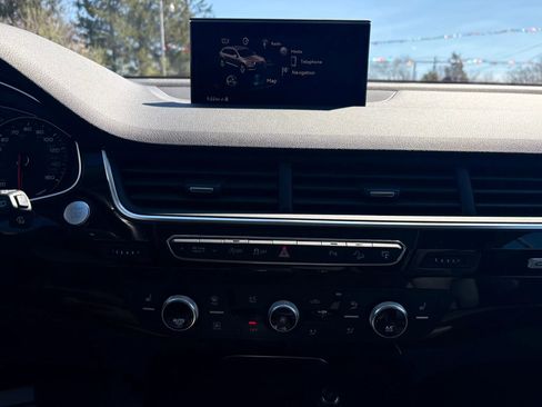 Used 2017 Audi Q7 3.0T Premium Plus w/ Premium Plus Package image 35