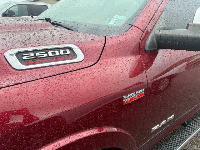 Used 2022 RAM 2500 Laramie AWD/4WD image 5
