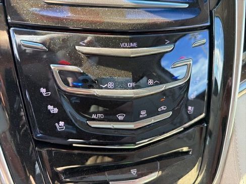 Used 2020 Cadillac Escalade Luxury AWD/4WD image 28