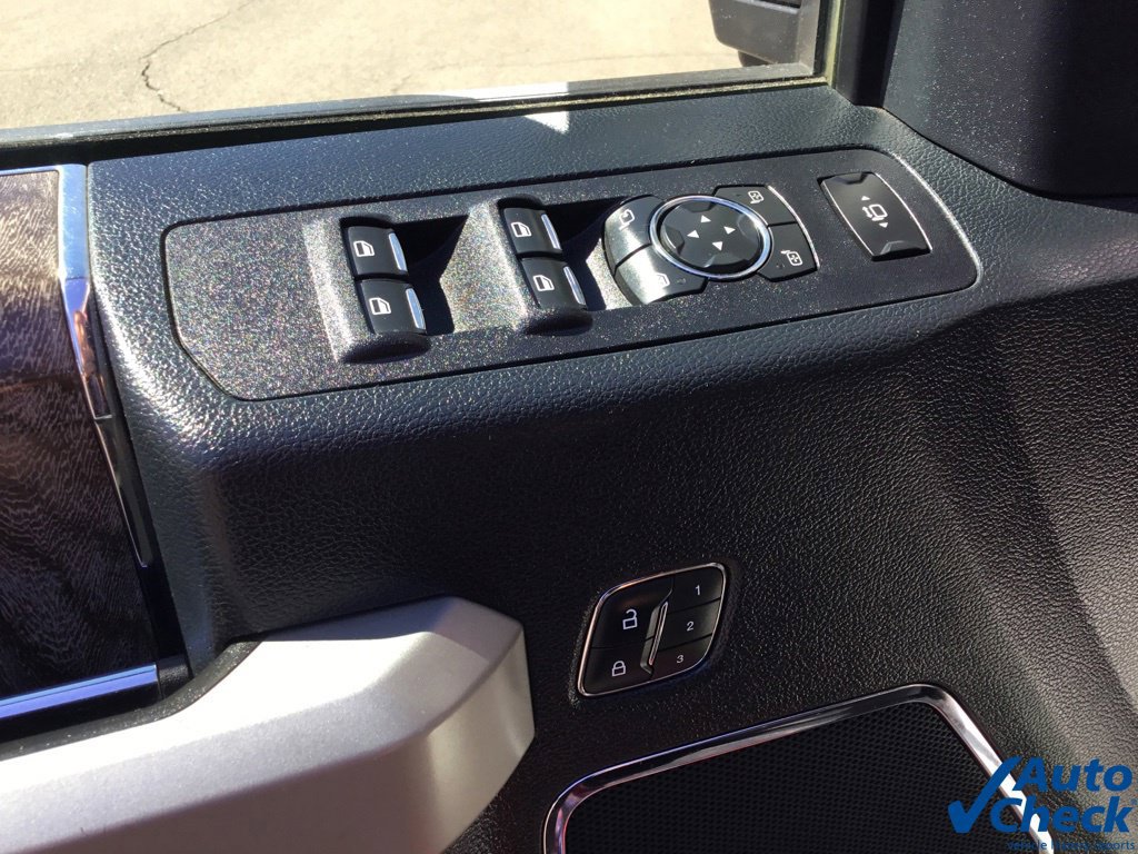 Used 2019 Ford F250 Lariat w/ Chrome Package AWD/4WD image 25