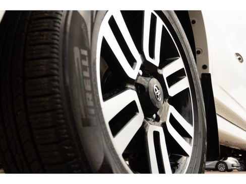 Used 2023 Toyota 4Runner Limited image 9