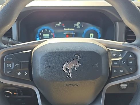 New 2025 Ford Bronco 4-Door AWD/4WD image 19
