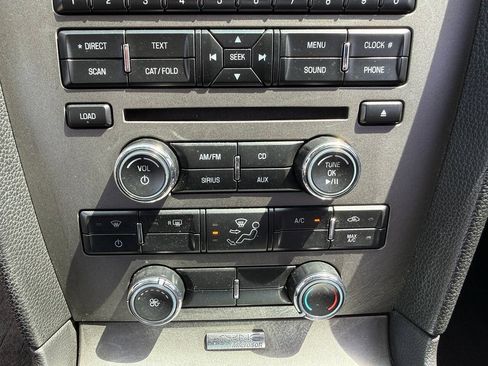 Used 2011 Ford Mustang Premium w/ 202A Rapid Spec Order Code RWD image 16