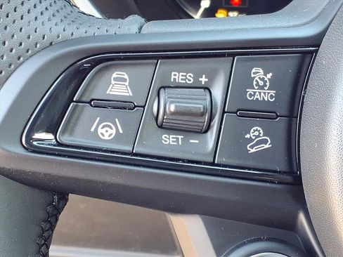 New 2026 Alfa Romeo Stelvio Sprint w/ Convenience Package image 22