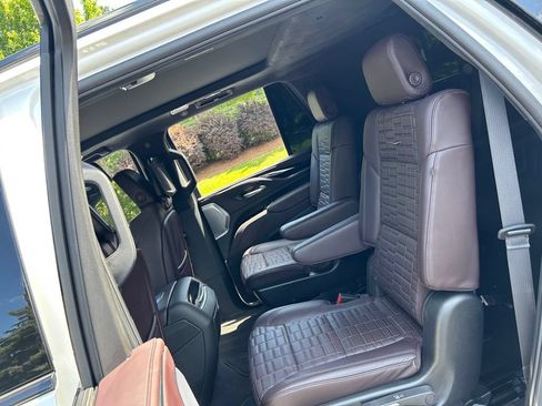 Used 2023 Cadillac Escalade V w/ LPO, ONYX Package AWD/4WD image 44