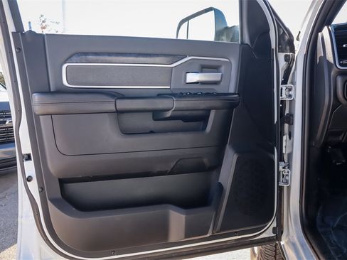 Used 2022 RAM 3500 Big Horn image 18