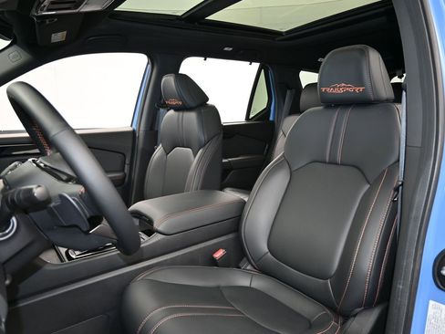 Used 2025 Honda Pilot TrailSport image 10