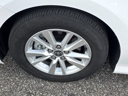 Used 2025 Toyota Camry LE FWD image 32