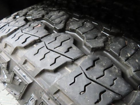 Used 2024 Toyota Tacoma Trailhunter Crew Cab image 7