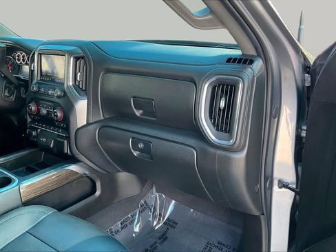 Used 2021 Chevrolet Silverado 1500 LT Trail Boss w/ Convenience Package II AWD/4WD image 19