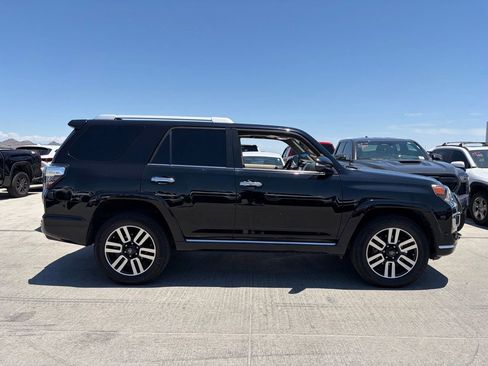 Used 2022 Toyota 4Runner Limited AWD/4WD image 3