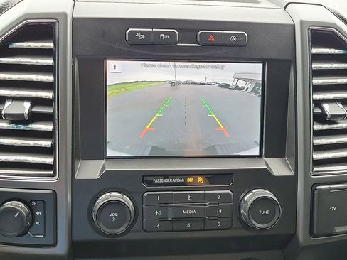 Used 2019 Ford F150 XLT w/ Equipment Group 302A Luxury image 16