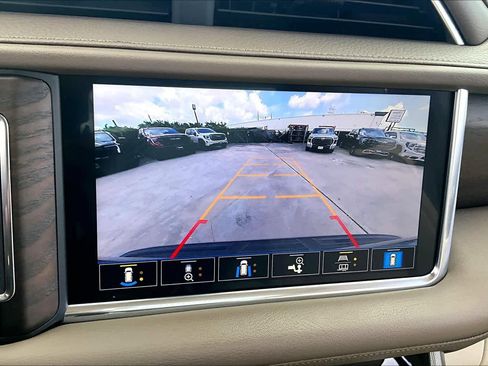 Used 2021 GMC Yukon XL Denali w/ Denali Premium Package RWD image 27