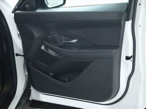 Used 2020 Jaguar E-PACE image 33