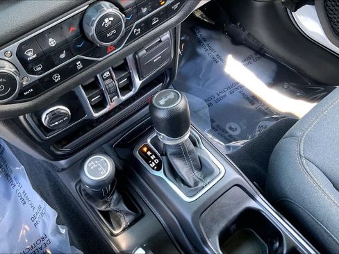 Certified 2024 Jeep Wrangler Unlimited Sport AWD/4WD image 16