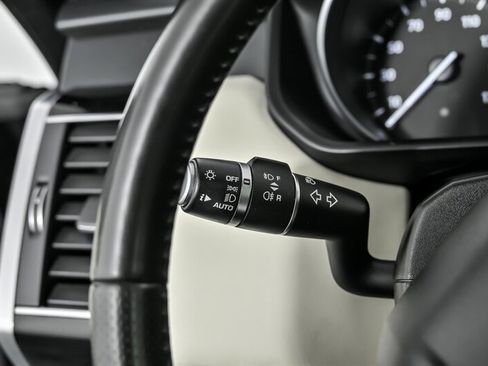 Used 2017 Land Rover Range Rover Sport HSE image 26