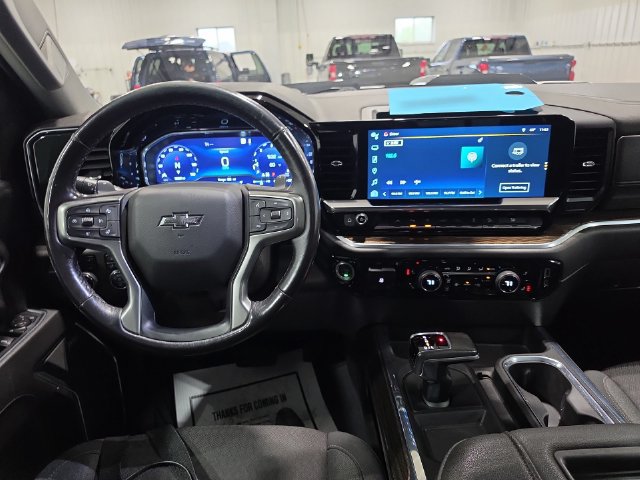 Used 2022 Chevrolet Silverado 1500 LT Trail Boss w/ Convenience Package II AWD/4WD image 10