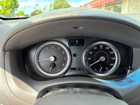 Used 2010 Lexus ES 350 FWD image 7