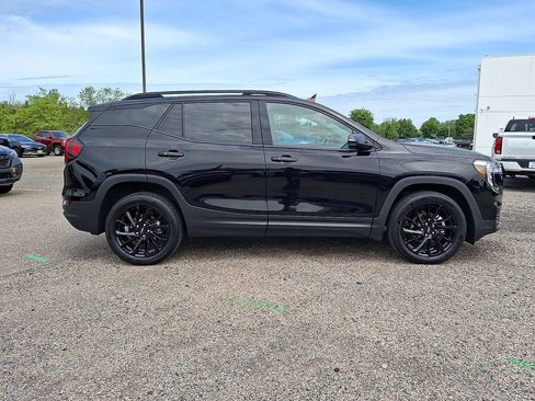 Certified 2023 GMC Terrain SLT w/ Elevation Edition AWD/4WD image 10