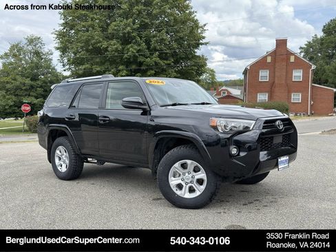 Used 2024 Toyota 4Runner SR5 image 2