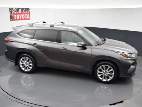 Used 2022 Toyota Highlander Limited image 30