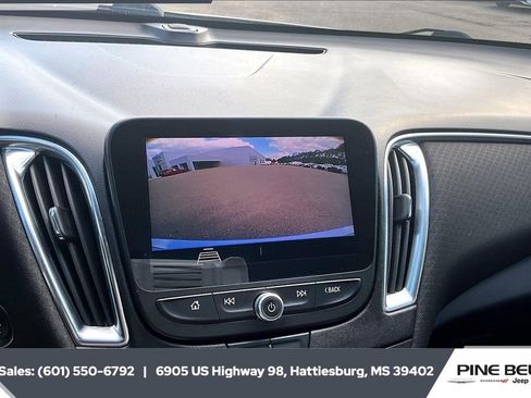 Used 2020 Chevrolet Malibu LT image 15