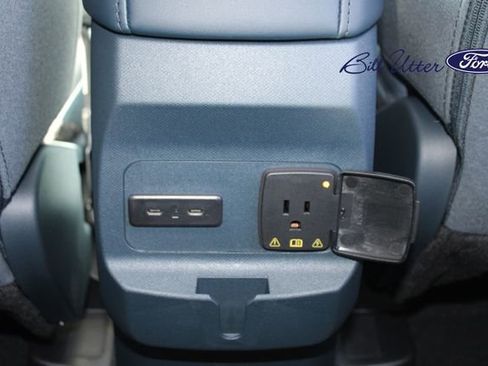 New 2025 Ford Maverick XLT w/ XLT Luxury Package image 11