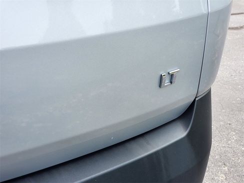 Used 2022 Chevrolet Traverse LT w/ LPO, Roadside Safety Package image 32