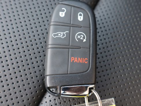 Used 2024 Jeep Compass Trailhawk w/ Trailhawk Elite Group AWD/4WD image 33
