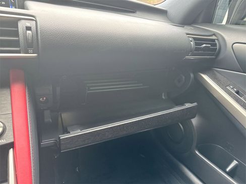 Used 2019 Lexus IS 300 AWD image 35