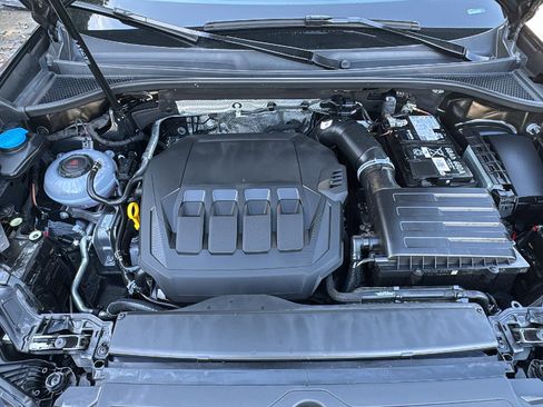 Certified 2025 Audi Q3 2.0T Premium image 31