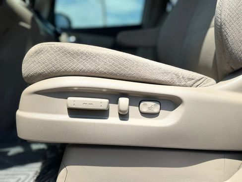Used 2014 Honda Odyssey EX image 29