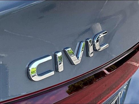 Certified 2025 Honda Civic Sport image 22