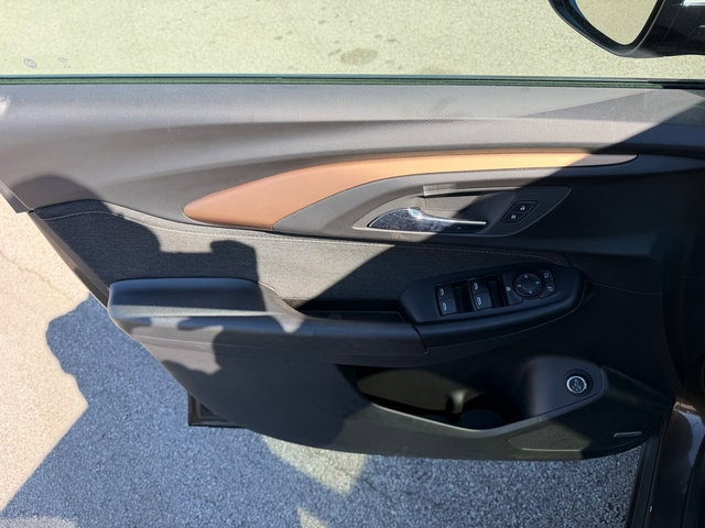 Used 2022 Chevrolet TrailBlazer ACTIV w/ Sun and Liftgate Package FWD image 16