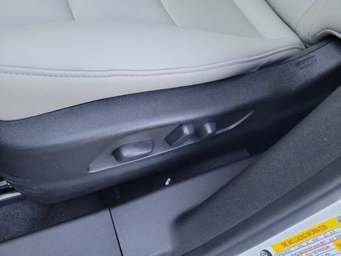 Used 2022 Cadillac XT4 Luxury FWD image 20