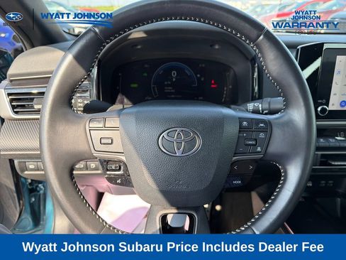 Used 2025 Toyota Camry SE FWD image 24