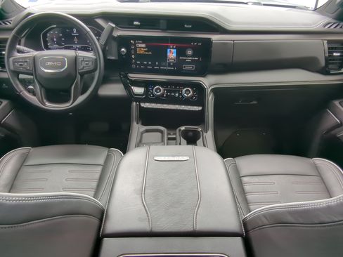 Used 2024 GMC Sierra 2500 AT4X AWD/4WD image 13