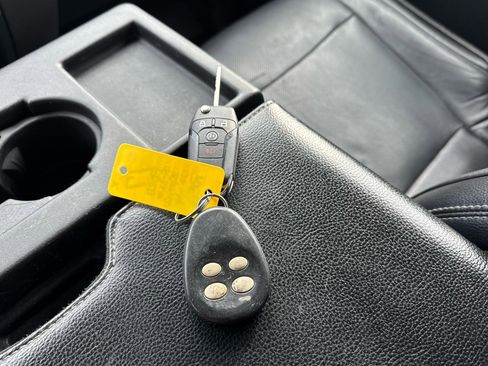 Used 2017 Ford F350 Lariat w/ Lariat Value Package image 21