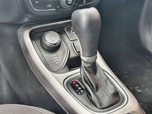 Used 2020 Jeep Compass Sport AWD/4WD image 15